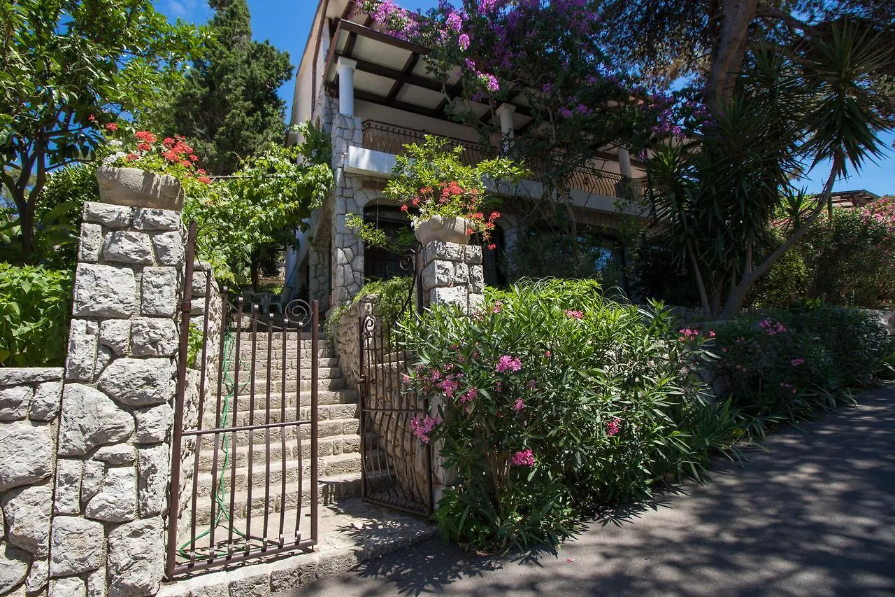 Apartments Luka Mali Losinj